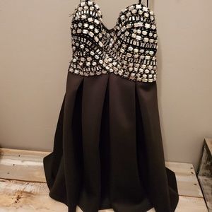 Sequenced black dress - Prom, Jr Prom, night out?